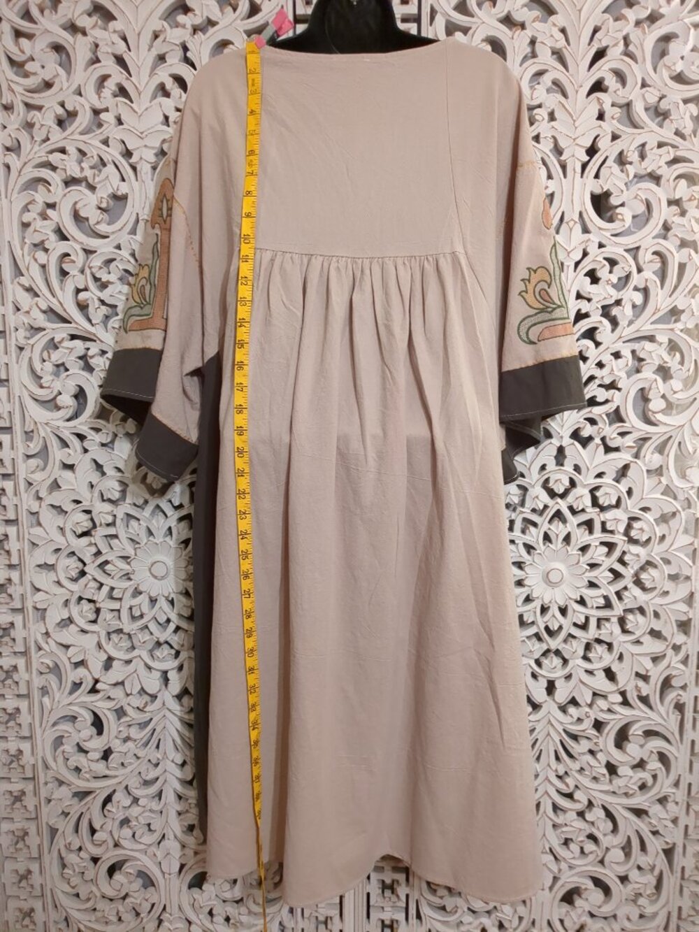 P2P 23" 🌻🌼🌻🌼🌻 Sunday Up Embroidered Mini Dress - Picture 9 of 15